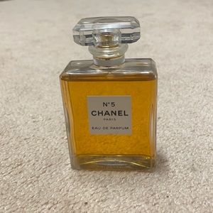 Chanel perfume